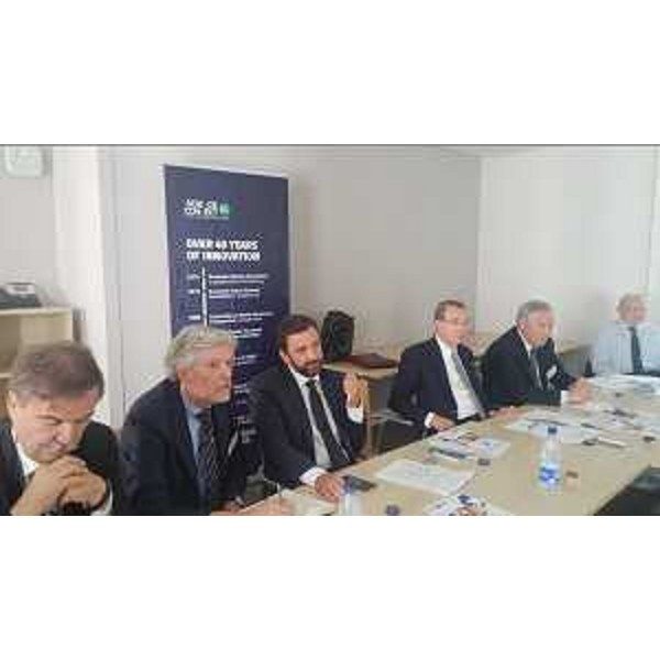 Sergio Bolzonello (Vicepresidente Regione FVG e assessore Attività produttive, Turismo e Cooperazione) con Gabriele Toccafondi (Sottosegretario Istruzione, Università e Ricerca) alla presentazione della candidatura di Trieste a capitale europea della scienza 2020 - Strasburgo 29/06/2017