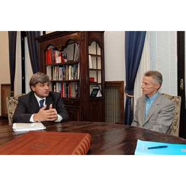 Riccardo Illy (Presidente Regione Friuli Venezia Giulia) incontra Luciano Caveri (Presidente Regione Valle D'Aosta) (Trieste, 08/09/05)