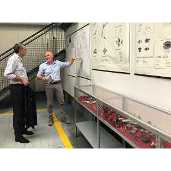 Sergio Bolzonello (Vicepresidente Regione FVG e assessore Attività produttive, Turismo e Cooperazione) in visita alla Fontanafredda Cold Forging (FCF) con Zeno Rigato (Direttore FCF) - Ronche di Fontanafredda 05/07/2017