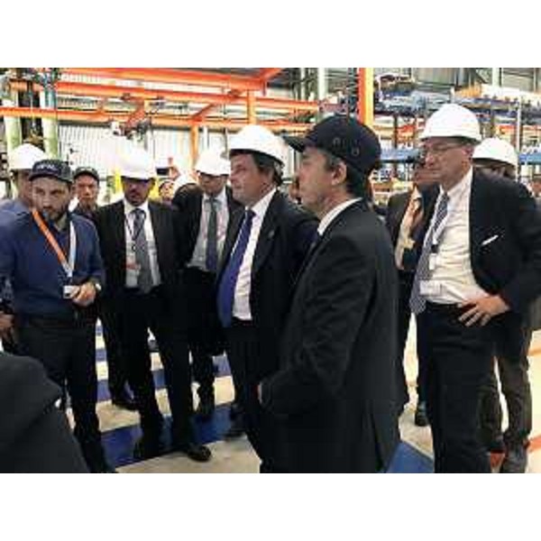 Carlo Calenda (Ministro Sviluppo economico) e Sergio Bolzonello (Vicepresidente Regione FVG e assessore Attività produttive, Turismo e Cooperazione) visitano la Wartsila - Trieste 12/07/2017