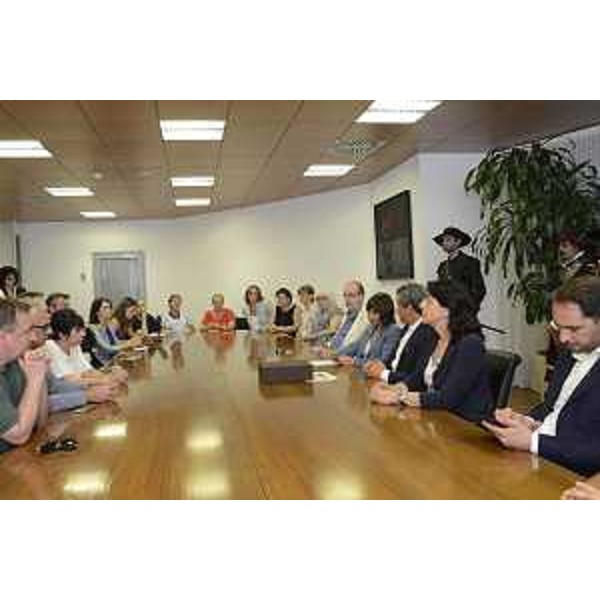 Gianni Torrenti (Assessore regionale Cultura, Sport e Solidarietà), Debora Serracchiani (Presidente Regione Friuli Venezia Giulia), Francesco Martines (Sindaco Palmanova), Mariagrazia Santoro (Assessore regionale Infrastrutture e Territorio) e Cristiano Shaurli (Assessore regionale Risorse agricole e forestali) in conferenza stampa sul Tavolo permanente del Patrimonio UNESCO del FVG - Udine 13/07/2017