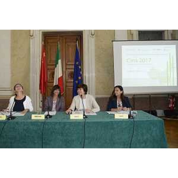 Debora Serracchiani (Presidente Regione Friuli Venezia Giulia) alla presentazione del Rapporto annuale "Cina 2017. Scenari e prospettive per le imprese" - Trieste 17/07/2017
