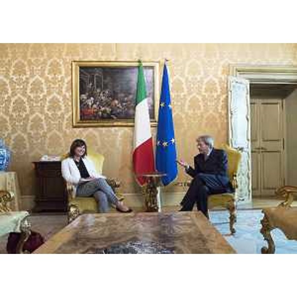 Debora Serracchiani (Presidente Regione Friuli Venezia Giulia) incontra Paolo Gentiloni (Presidente Consiglio Ministri) a Palazzo Chigi - Roma 27/07/2017
