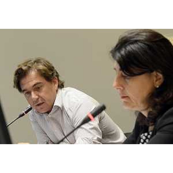 Mariagrazia Santoro (Assessore regionale Infrastrutture e Territorio) all'audizione di rappresentanti di Confartigianato FVG, Cooperativa Lybra e Dionea Cohousing sul Regolamento che individua criteri, modalità e incentivi diretti a sostenere le iniziative di autorecupero, coabitare sociale e sviluppo di forme del costruire e dell'abitare, in IV Commissione consiliare - Trieste 29/08/2017