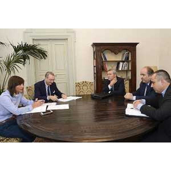 Debora Serracchiani (Presidente Regione Friuli Venezia Giulia) e Sergio Bolzonello (Vicepresidente Regione FVG e assessore Attività produttive, Turismo e Cooperazione) incontrano una delegazione dell'Unione regionale economica slovena (Ures) - Trieste 01/09/2017
