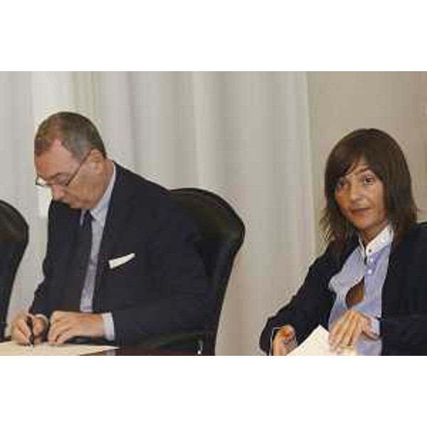 Sergio Bolzonello (Vicepresidente Regione FVG e assessore Attività produttive, Turismo e Cooperazione) e Debora Serracchiani (Presidente Regione Friuli Venezia Giulia) durante la riunione della Giunta regionale - Trieste 01/09/2017
