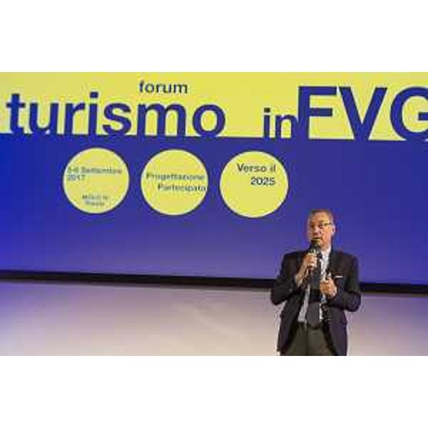 Sergio Bolzonello (Vicepresidente Regione FVG e assessore Attività produttive, Turismo e Cooperazione) al "Forum Turismo in FVG" - Trieste 05/09/2017 (Foto Fabrice Gallina)