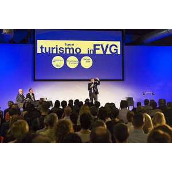 Sergio Bolzonello (Vicepresidente Regione FVG e assessore Attività produttive, Turismo e Cooperazione) al "Forum Turismo in FVG" - Trieste 05/09/2017 (Foto Fabrice Gallina)