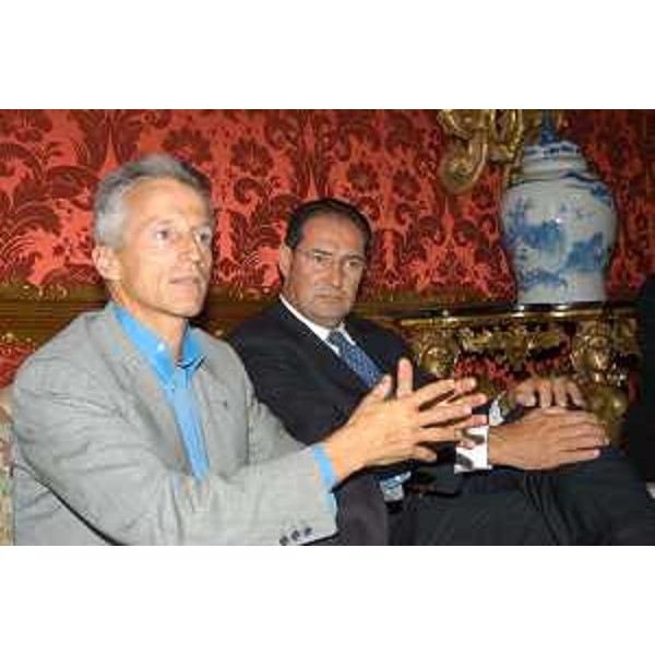 Riccardo Illy (Presidente Regione Friuli Venezia Giulia) e Giancarlo Galan (Presidente Regione Veneto) a presentazione Multiutilities (Venezia, 21/07/05)