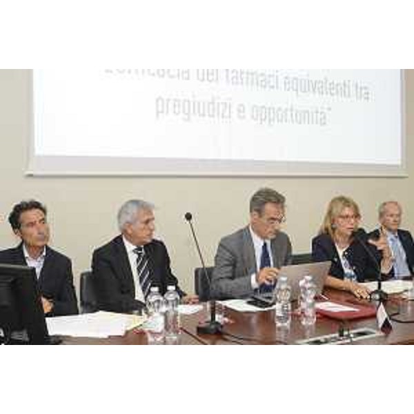 Maria Sandra Telesca (Assessore regionale Salute, Integrazione socio-sanitaria, Politiche sociali e Famiglia) all'incontro "L'efficacia dei farmaci equivalenti tra pregiudizi e opportunità" - Trieste 07/09/2017