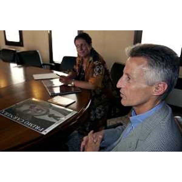 Riccardo Illy (Presidente Regione Friuli Venezia Giulia) incontra Giovanna Maria Carnera (Pordenone, 21/07/05)