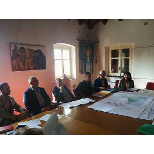 Mariagrazia Santoro (Assessore regionale Infrastrutture e Territorio) all'incontro con i soggetti interessati al progetto di variante per la realizzazione del bypass viario esterno all'abitato di Aquileia - Aquileia 13/09/2017
