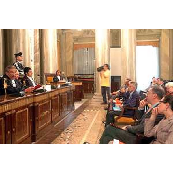 Riccardo Illy (Presidente Regione Friuli Venezia Giulia) ed Alessandro Tesini (Presidente del Consiglio regionale) alla relazione Corte dei Conti (Trieste, 20/07/05)