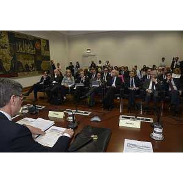 Francesco Peroni (Assessore regionale Finanze, Patrimonio, Coordinamento e Programmazione Politiche economiche e comunitarie) al convegno "Le società a partecipazione pubblica tra obblighi di trasparenza ed esigenze di razionalizzazione della spesa" - Trieste 18/09/2017