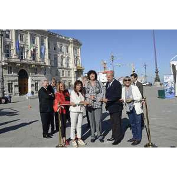 Annapaola Porzio (Prefetto Trieste), Angela Brandi (Assessore comunale Educazione, Scuola, Università e Ricerca), Loredana Panariti (Assessore regionale Lavoro, Formazione, Istruzione, Pari Opportunità, Politiche giovanili, Ricerca e Università), Roberto Dipiazza (Sindaco Trieste) e Maria Cristina Pedicchio (Presidente Istituto nazionale oceanografia e geofisica sperimentale) all'inaugurazione di Trieste Next - Trieste 21/09/2017