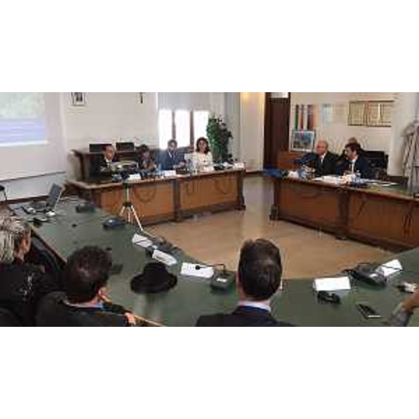 Debora Serracchiani (Presidente Regione Friuli Venezia Giulia) interviene alla presentazione del piano per la riqualificazione della SS52bis e del passo di Monte Croce Carnico - Tolmezzo 28/09/2017