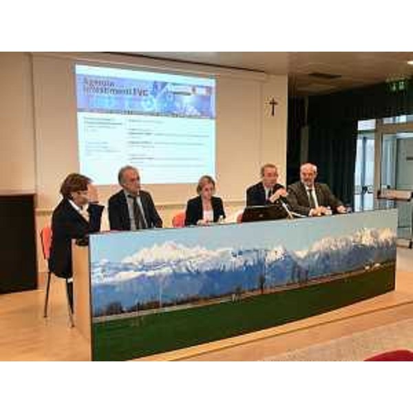 Sergio Bolzonello (Vicepresidente Regione FVG e assessore Attività produttive, Turismo e Cooperazione) interviene alla giornata conoscitiva per l'illustrazione dell'Agenzia Investimenti FVG - S. Vito al Tagliamento 28/09/2017