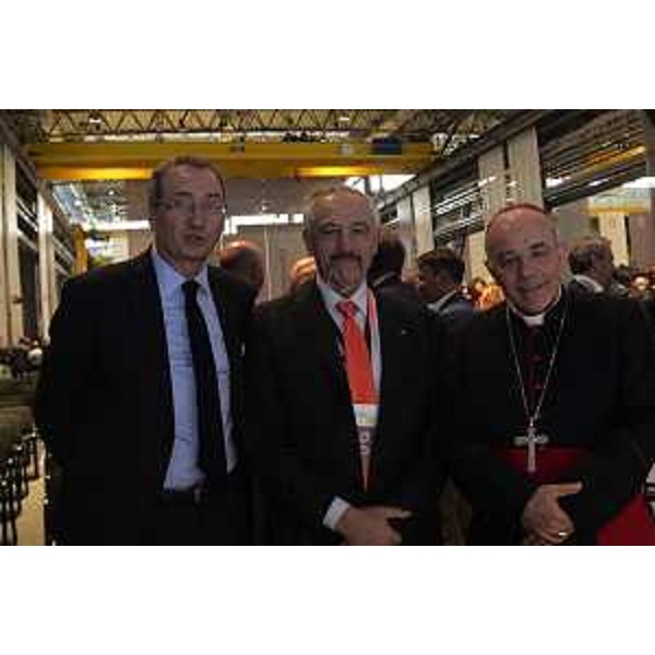 Sergio Bolzonello (Vicepresidente Regione FVG e assessore Attività produttive, Turismo e Cooperazione), Gianpietro Benedetti (Presidente gruppo Danieli) e Andrea Bruno Mazzocato (Arcivescovo Udine) alla presentazione del bilancio d'esercizio 2016-2017 del gruppo Danieli - Buttrio 04/10/2017 