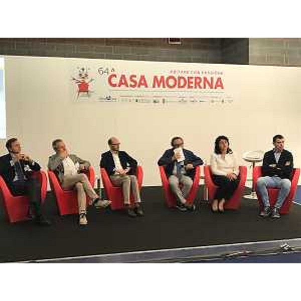 Mariagrazia Santoro (Assessore regionale Infrastrutture e Territorio) al convegno "Il futuro è adesso: nuovi scenari dell'edilizia" nell'ambito della fiera della Casa Moderna - Udine 07/10/2017