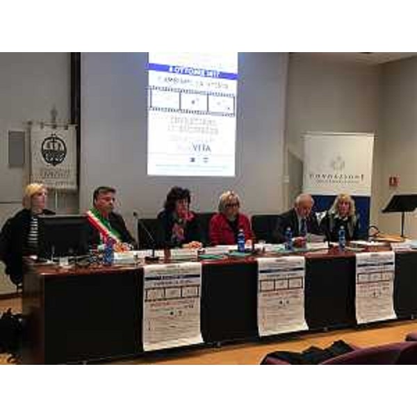 Loredana Panariti (Assessore regionale Lavoro, Formazione, Istruzione, Pari Opportunità, Politiche giovanili, Ricerca e Università) alla celebrazione della giornata nazionale per le vittime degli incidenti sul lavoro - Gorizia 08/1072017