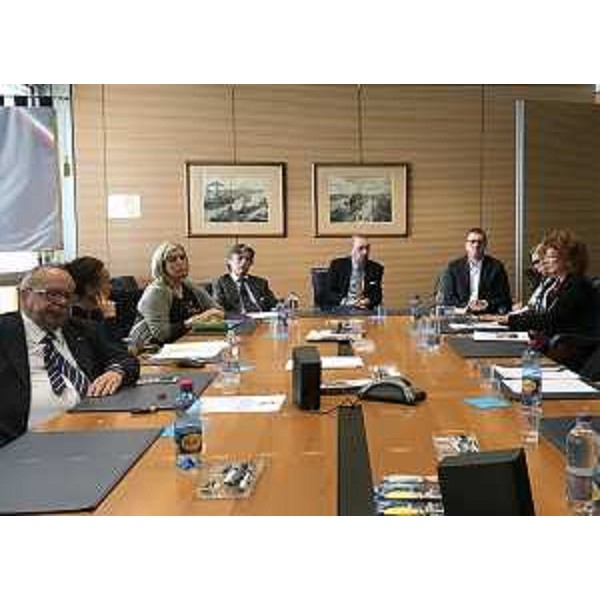 Sergio Bolzonello (Vicepresidente Regione FVG e assessore Attività produttive, Turismo e Cooperazione) nella sede di Unindustria durante il confronto sul rischio di chiusura del tribunale fallimentare - Pordenone 10/10/2017