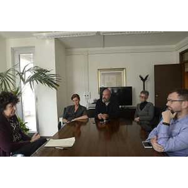 Loredana Panariti (Assessore regionale Lavoro, Formazione, Istruzione, Pari Opportunità, Politiche giovanili, Ricerca e Università) all'incontro con i sindacati per tutelare i dipendenti della Minerva presso il Cara di Gradisca d'Isonzo - Trieste 11/10/2017