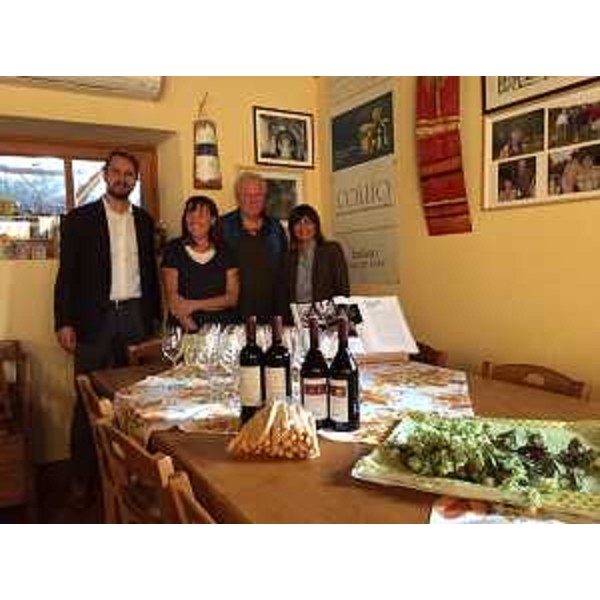 Debora Serracchiani (Presidente Regione Friuli Venezia Giulia) e Cristiano Shaurli (Assessore regionale Risorse agricole e forestali) visitano l'azienda agricola Raccaro - Cormons 12/10/2017