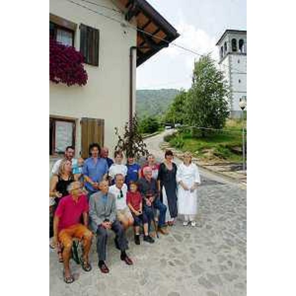 Riccardo Illy (Presidente Regione Friuli Venezia Giulia) in visita a Topolò (Topolò, 15/07/05)