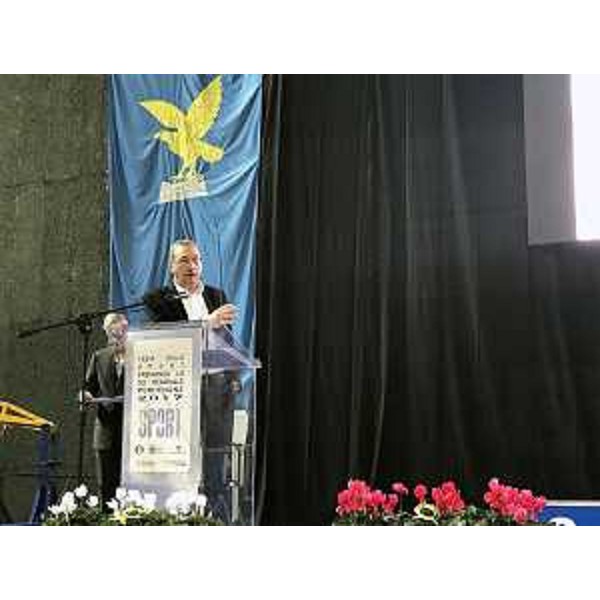 Sergio Bolzonello (Vicepresidente Regione FVG e assessore Attività produttive, Turismo e Cooperazione) interviene alla festa regionale dello sci - Pordenone 15/10/2017