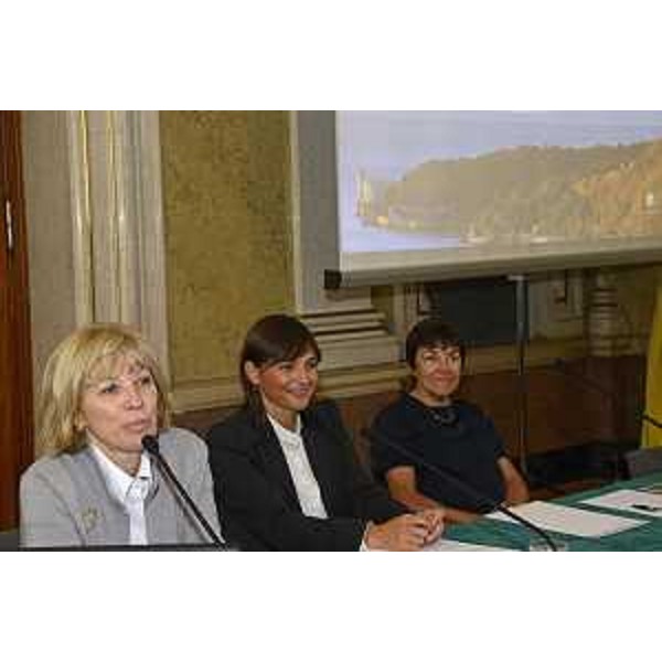Andreina Contessa (Direttrice museo storico e parco castello Miramare), Debora Serracchiani (Presidente Regione Friuli Venezia Giulia) e Rossella Fabiani (Soprintendenza Archeologia, Belle Arti e Paesaggio FVG) durante la tavola rotonda "Thinking Miramare"- Trieste 16/10/2017