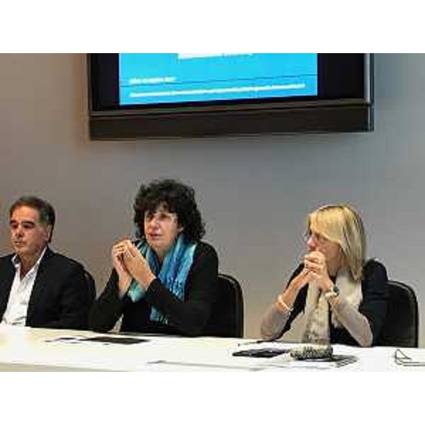 Loredana Panariti (Assessore regionale Lavoro, Formazione, Istruzione, Pari Opportunità, Politiche giovanili, Ricerca e Università) all'incontro sulle linee di indirizzo dell'avviso "Percorsi formativi nell'ambito della formazione permanente" - Udine 16/10/2017