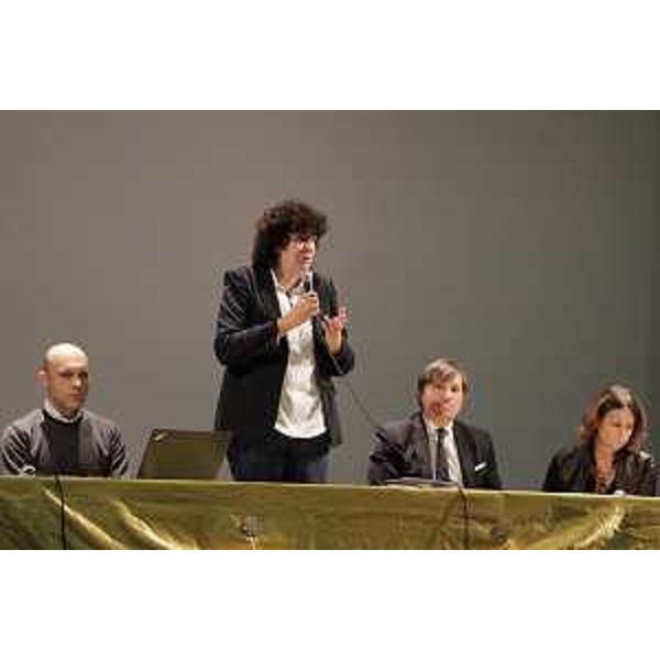 Loredana Panariti (Assessore regionale Lavoro, Formazione, Istruzione, Pari Opportunità, Politiche giovanili, Ricerca e Università) interviene al seminario di presentazione di un corso finalizzato all'assunzione di 20 macchinisti - Trieste 17/10/2017
