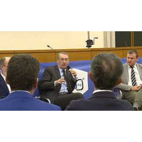 Sergio Bolzonello (Vicepresidente Regione FVG e assessore Attività produttive, Turismo e Cooperazione) interviene alla celebrazione dei 50 anni di Legacoop FVG - Udine 20/10/2017