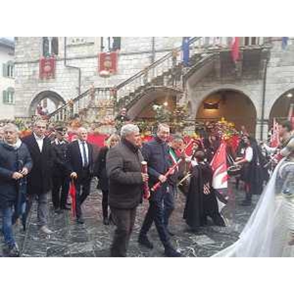 Sergio Bolzonello (Vicepresidente Regione FVG e assessore Attività produttive, Turismo e Cooperazione) alla Festa della zucca - Venzone 22/10/2017