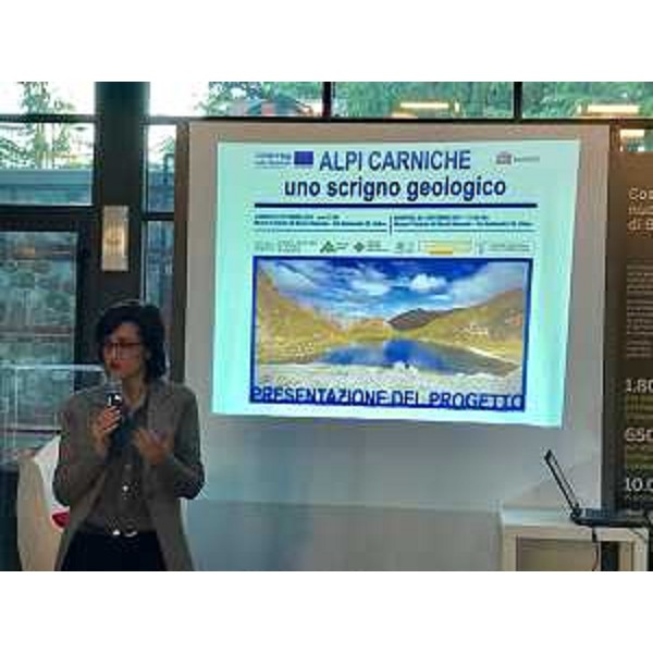 Sara Vito (Assessore regionale Ambiente ed Energia) alla presentazione del progetto GeoTrAC nella sede del Museo friulano di storia naturale - Udine 23/10/2017