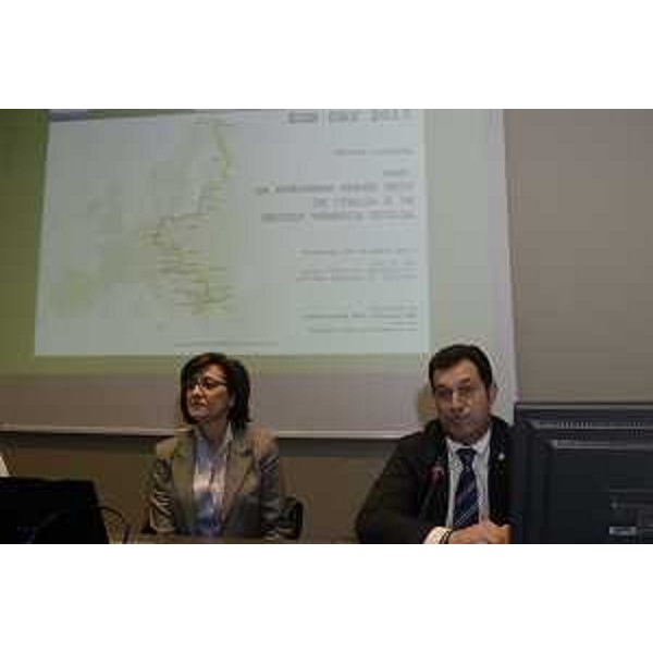 Sara Vito (Assessore regionale Ambiente ed Energia) e Franco Iacop (Presidente Consiglio regionale) alla tavola rotonda EGB: La European Green Belt in Italia e in FVG - Trieste 24/10/2017