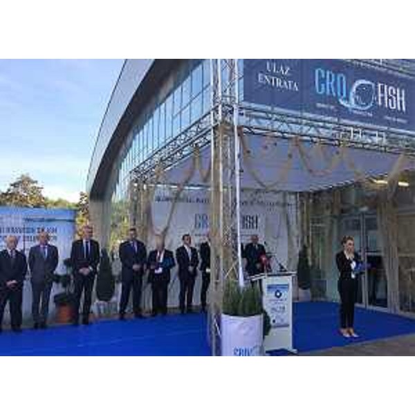 Paolo Panontin (Assessore regionale Autonomie locali e Coordinamento Riforme, Comparto unico, Sistemi informativi, Caccia e Risorse ittiche, delegato Protezione civile) all'inaugurazione di Crofish 2017, Fiera internazionale della Pesca - Parenzo (Croazia) 26/10/2017