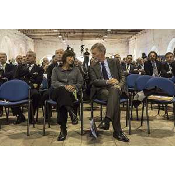 Debora Serracchiani (Presidente Regione Friuli Venezia Giulia) e Graziano Delrio (Ministro Infrastrutture e Trasporti) durante gli Stati generali della logistica del Nordest - Venezia 26/10/2017