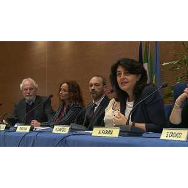 Mariagrazia Santoro (Assessore regionale Infrastrutture e Territorio) interviene al convegno dedicato a cura e salvaguardia degli alberi monumentali - Udine 28/10/2017