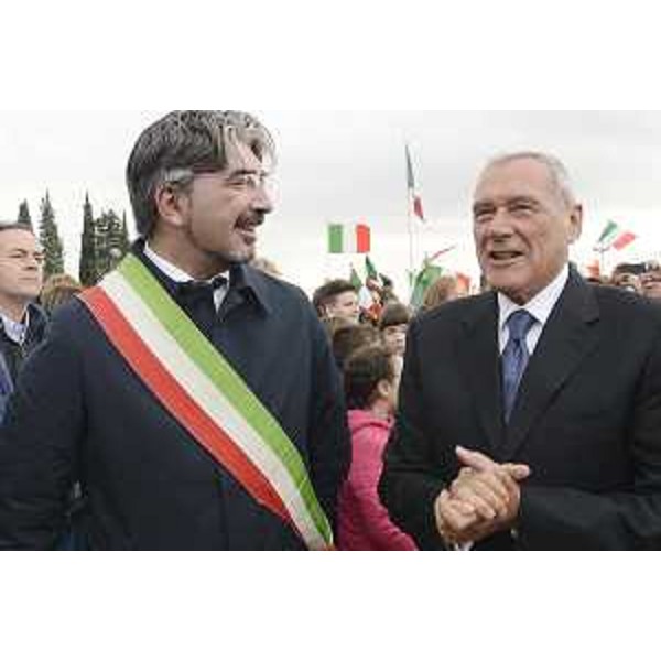 Pietro Grasso (Presidente Senato) con Antonio Calligaris (Sindaco Fogliano Redipuglia) alla cerimonia del 4 novembre, giornata dell'Unità nazionale e delle Forze Armate - Redipuglia 04/11/2017