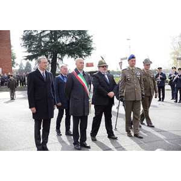 Sergio Bolzonello (Vicepresidente Regione FVG e assessore Attività produttive, Turismo e Cooperazione) e Nicola Turello (Sindaco Pozzuolo del Friuli) alla cerimonia per la riapertura del museo presso il Tempio di Cargnacco - Cargnacco 05/11/2017