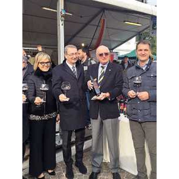 Sergio Bolzonello (Vicepresidente Regione FVG e assessore Attività produttive, Turismo e Cooperazione) allinaugurazione della festa Loca e il vin novello - Lavariano 11/11/2017