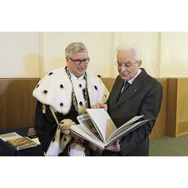 Sergio Mattarella (Presidente della Repubblica) con Alberto Felice De Toni (Rettore Università Udine) alla cerimonia di inaugurazione dell'Anno Accademico dell'Università di Udine - Udine 13/11/2017