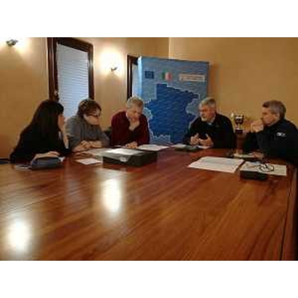 Paolo Panontin (Assessore regionale Autonomie locali e Coordinamento Riforme, Comparto unico, Sistemi informativi, Caccia e Risorse ittiche, delegato Protezione civile) e Luciano Sulli (Direttore Protezione Civile FVG) durante l'incontro con i rappresentanti dell'UTI delle Valli e delle Dolomiti Friulane - Pordenone 13/11/2017