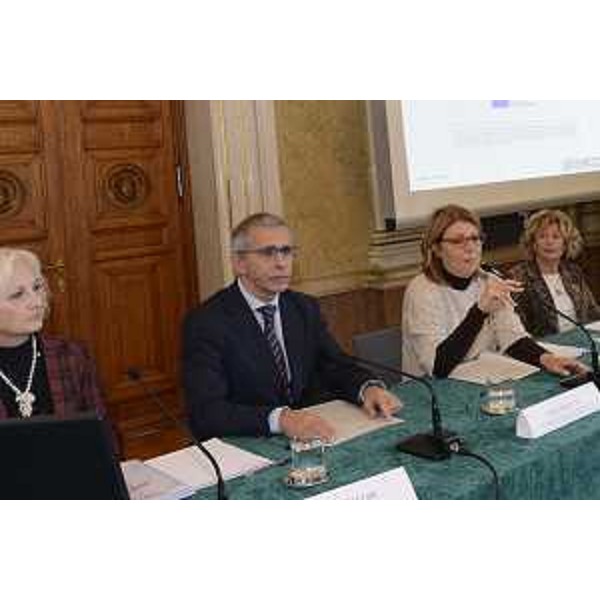 Maria Sandra Telesca (Assessore regionale Salute, Integrazione socio-sanitaria, Politiche sociali e Famiglia) durante il workshop sulla qualità delle cure del diabete in regione - Trieste 14/11/201