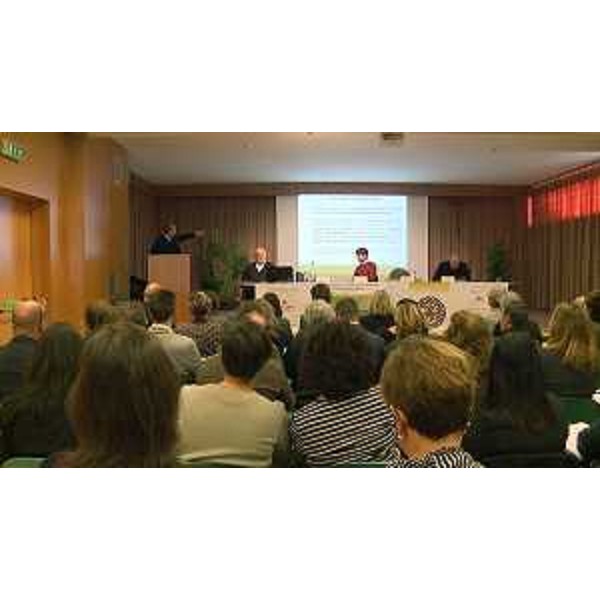 Sergio Bolzonello (Vicepresidente Regione FVG e assessore Attività produttive, Turismo e Cooperazione) interviene nel corso della giornata di studio Terzo settore 2.0 - Udine 15/11/2017