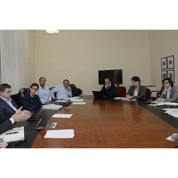 Mariagrazia Santoro (Assessore regionale Infrastrutture e Territorio) e Sara Vito (Assessore regionale Ambiente ed Energia) all'incontro sulla messa in sicurezza del Tagliamento - Trieste 16/11/2017