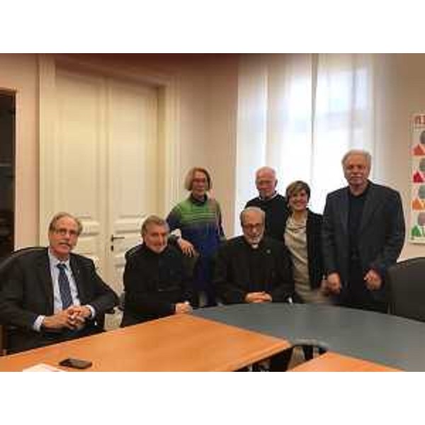 Gianni Torrenti (Assessore regionale Cultura, Sport e Solidarietà) durante l'incontro con i rappresentanti della comunità armena - Trieste 20/11/2017
