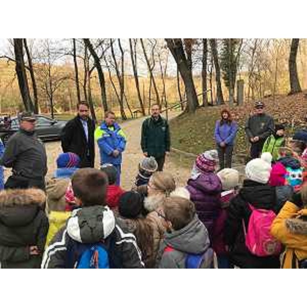 Cristiano Shaurli (Assessore regionale Risorse agricole e forestali) alla Festa dell'Albero organizzata dal Corpo Forestale Regionale (CFR) - Bosco Romagno 21/11/2017