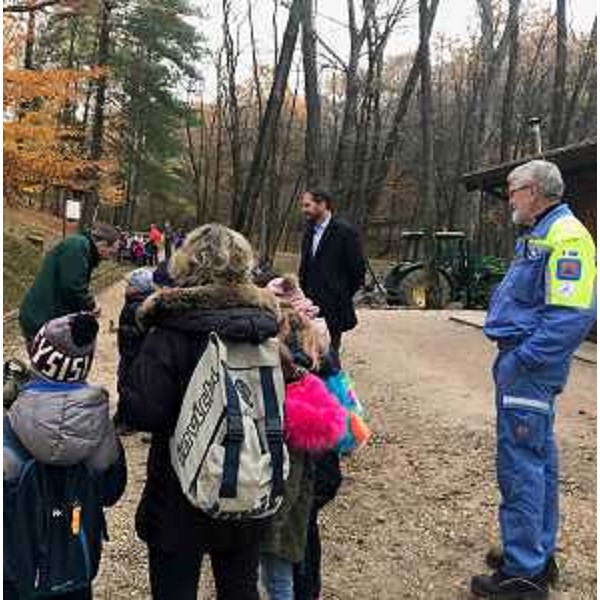 Cristiano Shaurli (Assessore regionale Risorse agricole e forestali) alla Festa dell'Albero organizzata dal Corpo Forestale Regionale (CFR) - Bosco Romagno 21/11/2017